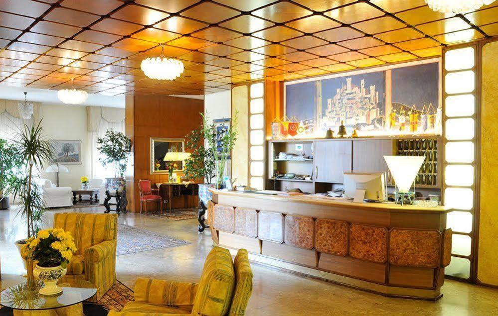 Hotel Beatrice Este Ngoại thất bức ảnh