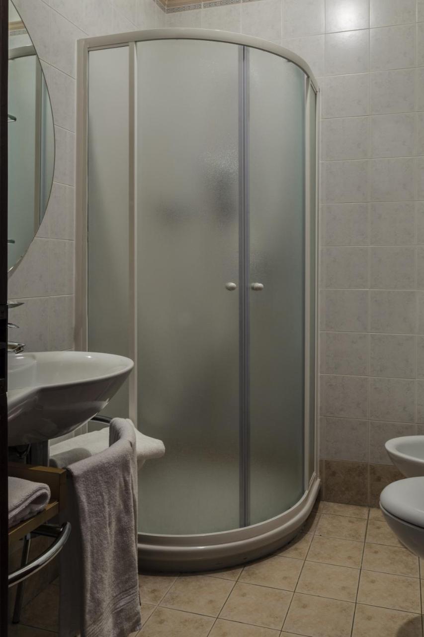 Hotel Beatrice Este Ngoại thất bức ảnh